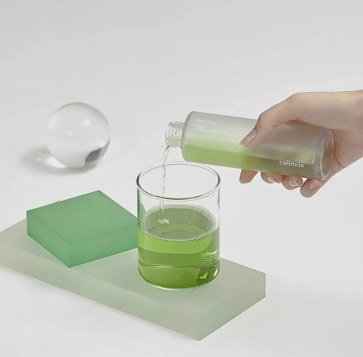 CELIMAX The Real Noni Moisture Balancing Toner
150 ml