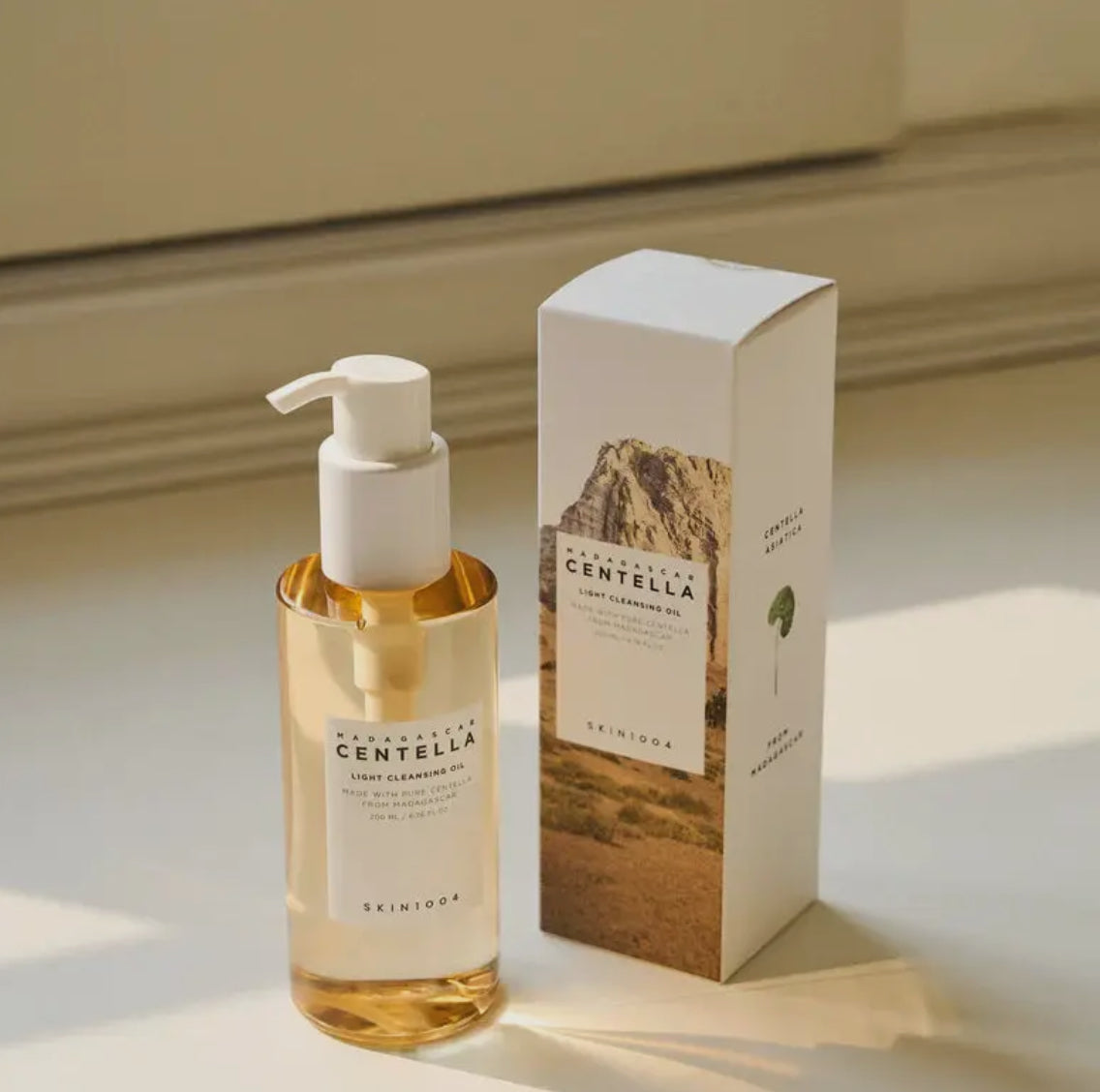 SKIN1004 - Madagascar Centella Light Cleansing Oil